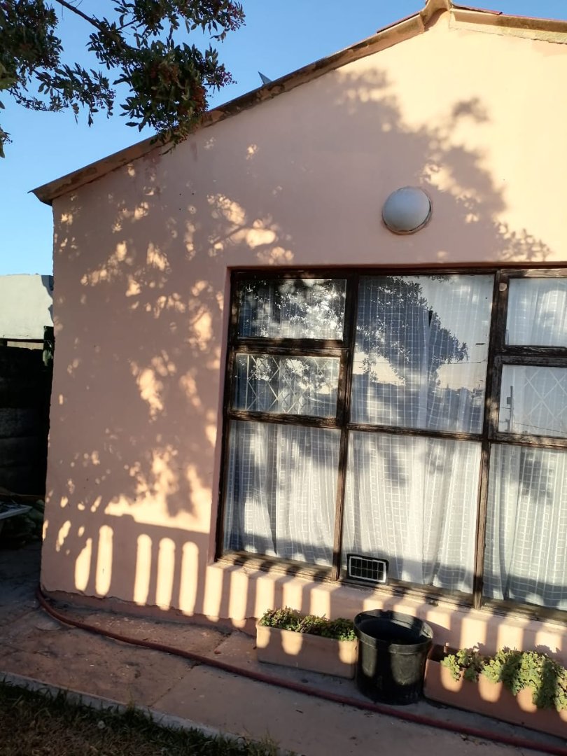 4 Bedroom Property for Sale in The Hague Western Cape